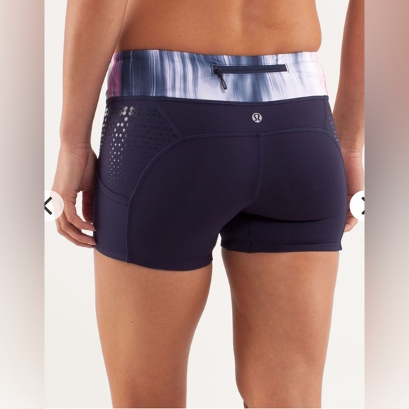 Lululemon Run: Shorty Short
Deep Indigo / Mirage Deep Indigo - Picture 3 of 5
